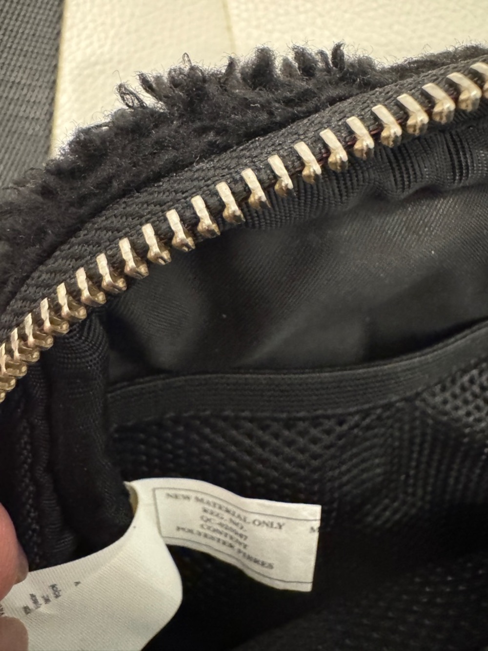 Lululemon Faux Sherpa Fleece Everywhere Belt Bag-gently used - Picture 9 of 11